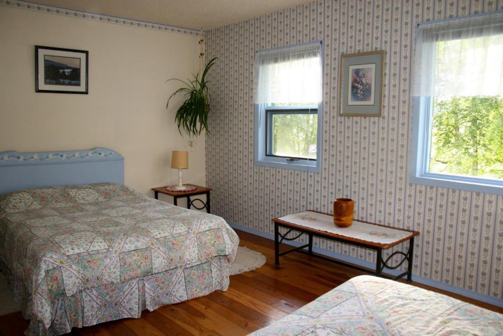 Dunphy'S Bed And Breakfast Parson Room photo